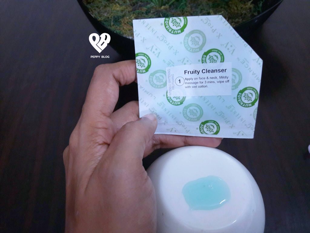 Facial cleanser for glowing skin