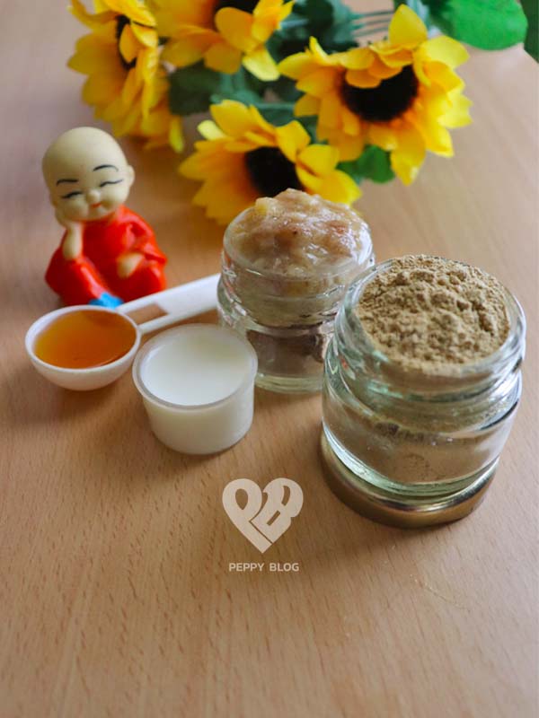 multan mitti and banana for dry skin