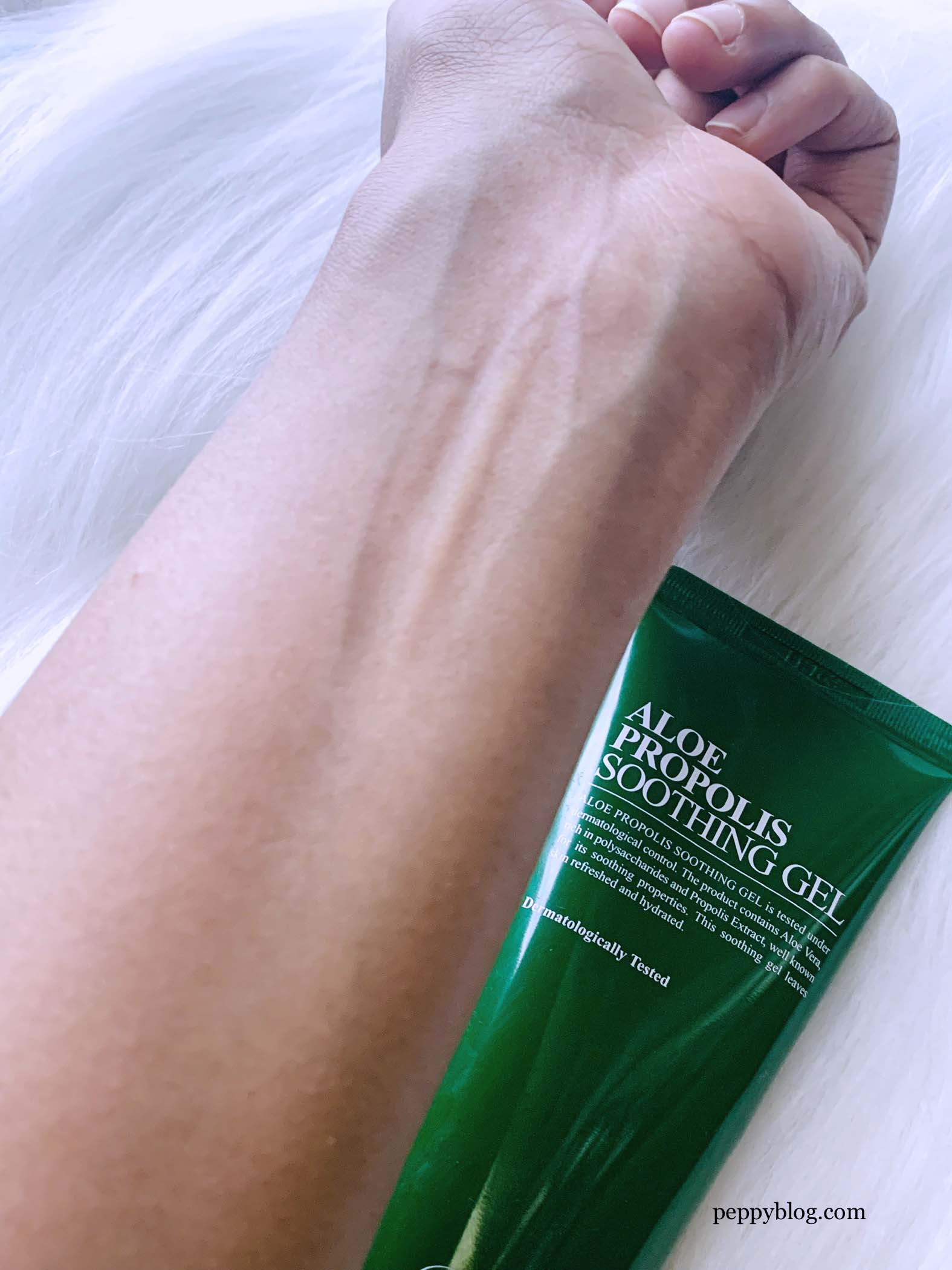 Benton Aloe Propolis Soothing Gel Review