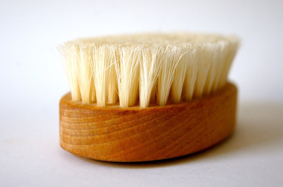 Dry brushing