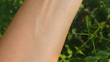 minimalist sunscreen review