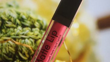 swiss beauty matte me lipstick review
