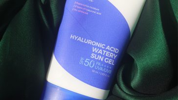 ISNTREE Hyaluronic Acid Watery Sun Gel Review